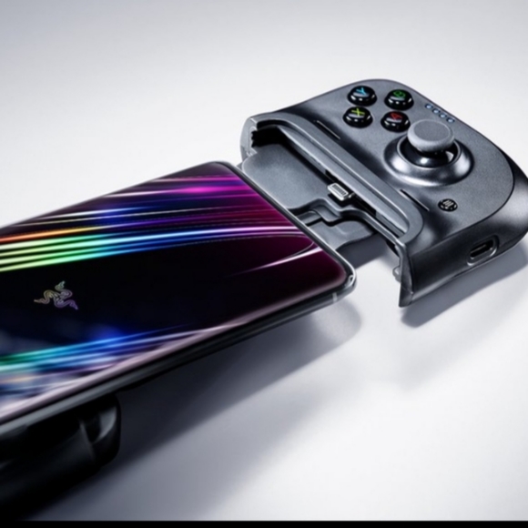 Razer's Kishi made for iPhone - Picture 2 of 7